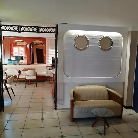 Hotel Le Claridge 3*