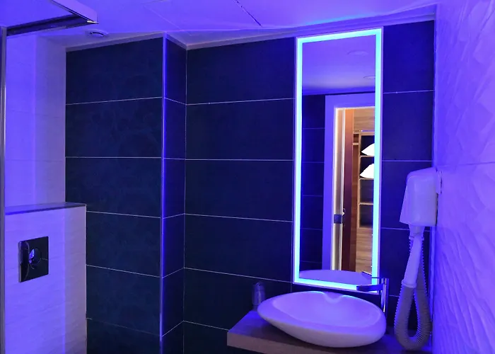 Le Claridge Ξενοδοχείο 3*