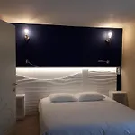 Le Claridge Szálloda 3*
