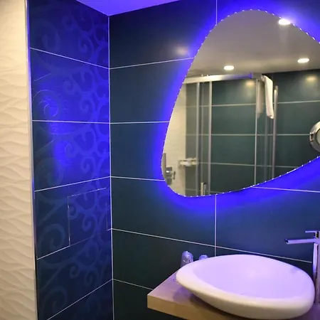 Hotel Le Claridge 3*