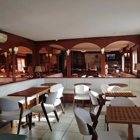Le Claridge Propriano (Corsica)