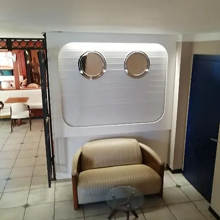 Le Claridge Propriano (Corsica)