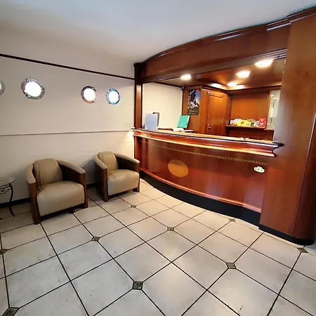 Hotel Le Claridge 3*