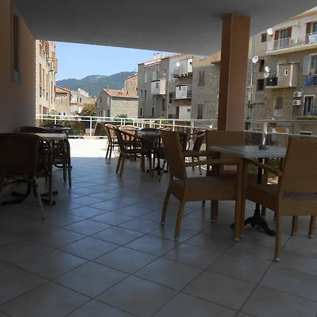 Hotel Le Claridge 3*