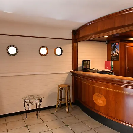 Le Claridge Hotel Propriano (Corsica)