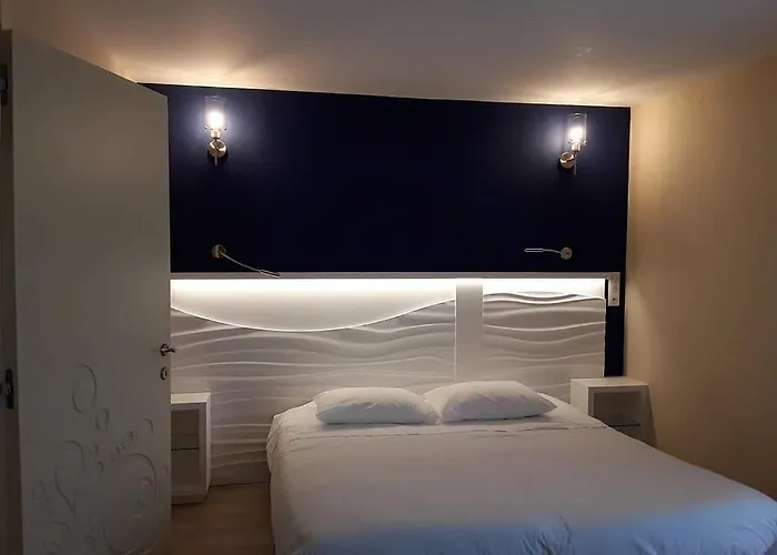 Le Claridge Szálloda 3*